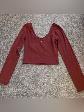 Lululemon long sleeve cropped top size 4